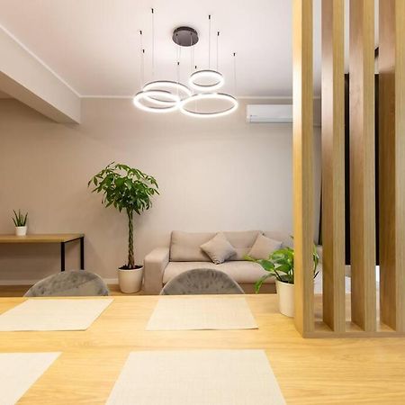 Elegant 2 Bedroom Retreat Бухарест Екстер'єр фото