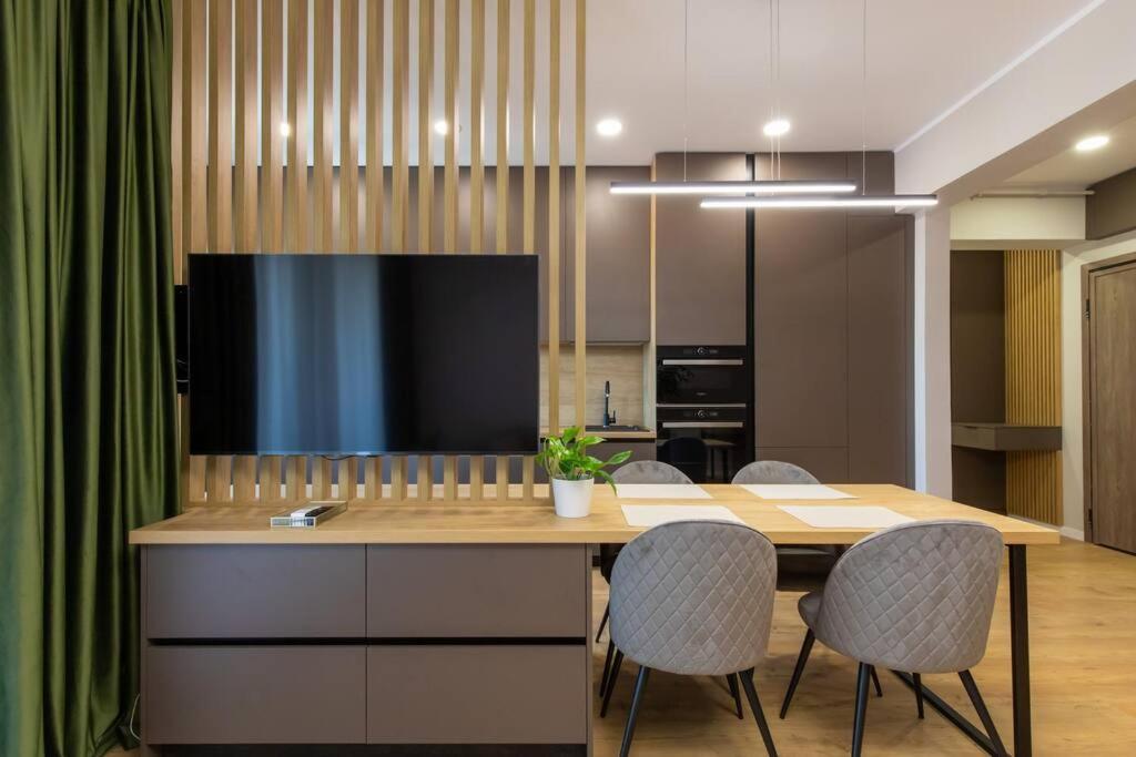Elegant 2 Bedroom Retreat Бухарест Екстер'єр фото