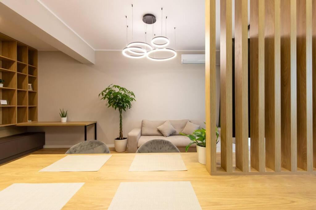 Elegant 2 Bedroom Retreat Бухарест Екстер'єр фото